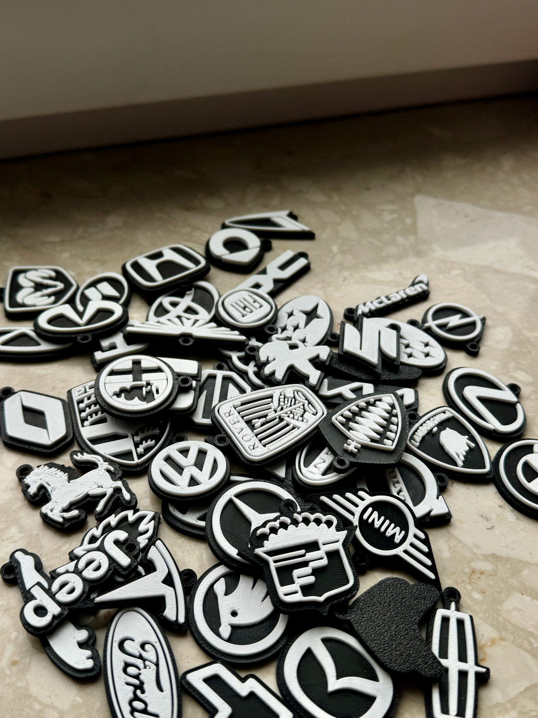 Car Brand Logo Keychain 1 item