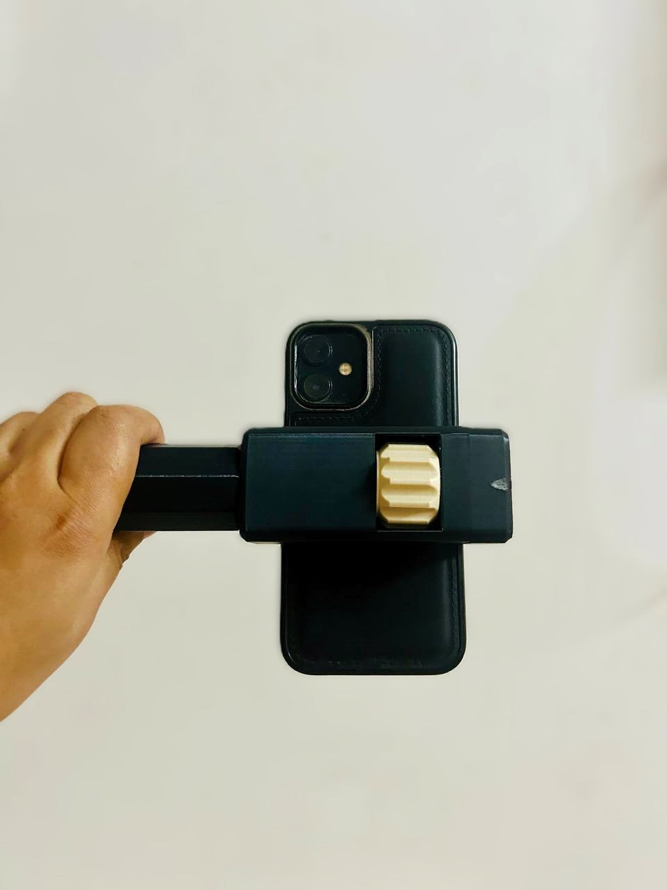 Strong and Adjustable Phone Mount Stand for Video Recording, Universal Mobile Holder, Black